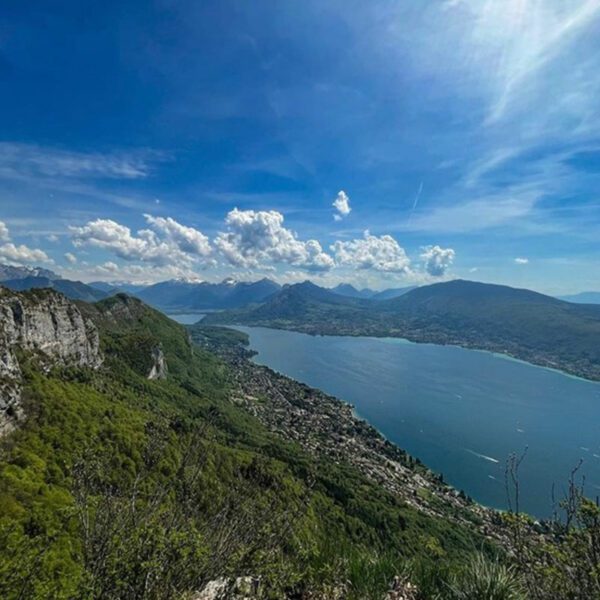 Randonnée privative avec un guide sur les hauteurs du lac d'Annecy